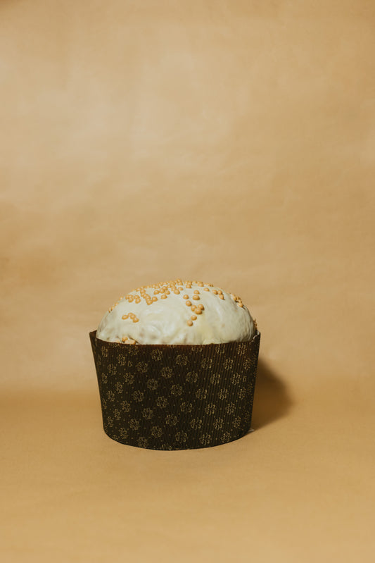 Panettone al Caramello Salato, Cioccolato Bianco e Albicocca